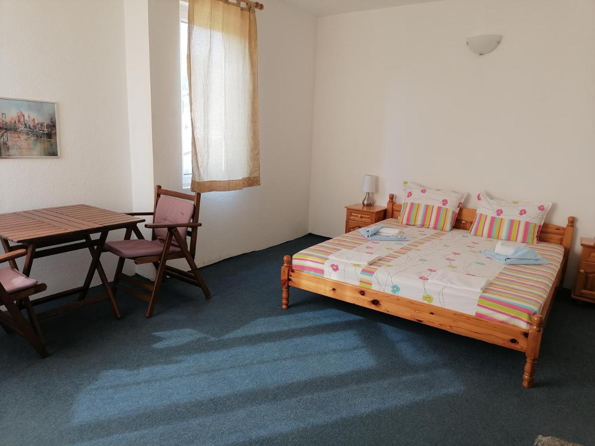Mechta Family Hotel Обзор Экстерьер фото